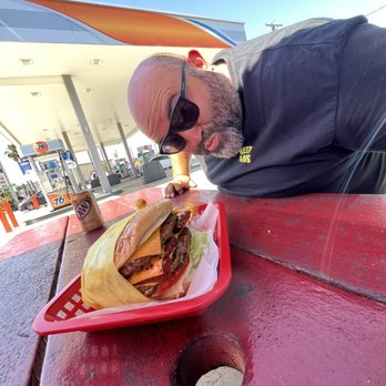 Dave's Burgers - The Chubby Cubby! - Burgers Near Me - Long Beach, California Dave's Burgers - The Chubby Cubby! - Burgers Near Me - Long Beach, California