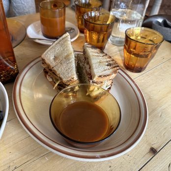 Café Parvis - Pizza Near Me - Montreal, Quebec