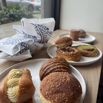 Temple Pastries - Cinnamon Cream Cheese Cruffin Black Sesame Yuzu Macaron Coconut Curry Puff Pastry Horchata Brioche Donut - Bakeries Near Me - Seattle, Washington