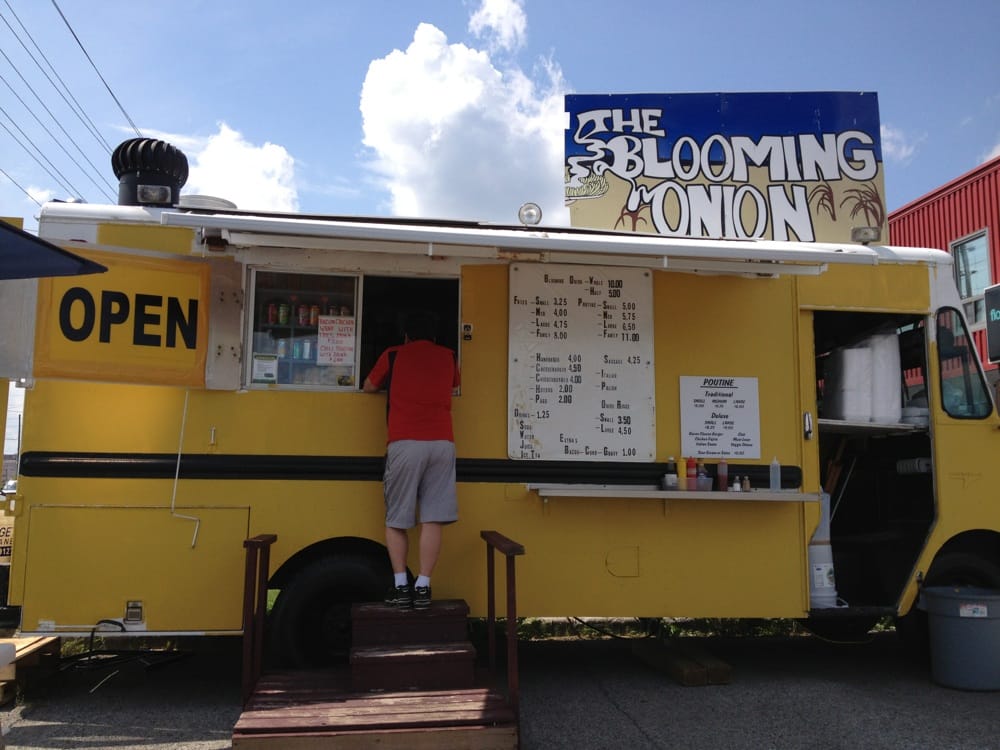 BLOOMING ONION Updated October 2024 York St & Dalhousie St, Ottawa