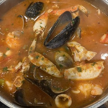 Sotto Mare - The Best Damn Crab Cioppino - Seafood Near Me - San Francisco, California Sotto Mare - The Best Damn Crab Cioppino - Seafood Near Me - San Francisco, California