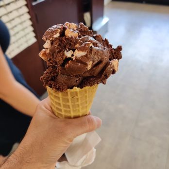 Rocky Mountain Chocolate Factory - a cone of ice cream - Chocolatiers & Shops Near Me - Ottawa, Ontario Rocky Mountain Chocolate Factory - a cone of ice cream - Chocolatiers & Shops Near Me - Ottawa, Ontario
