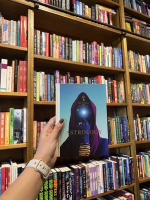 Books & Books by null