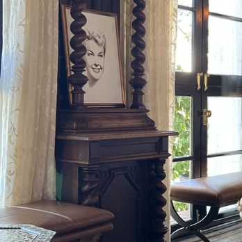 Cypress Inn - Hotels Near Me - Carmel by the Sea, California