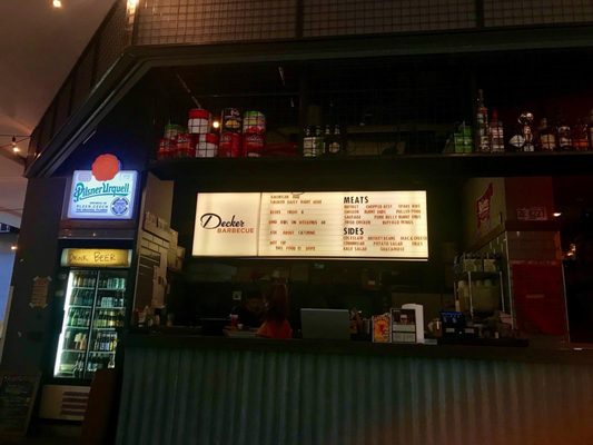 Decker Barbecue by null