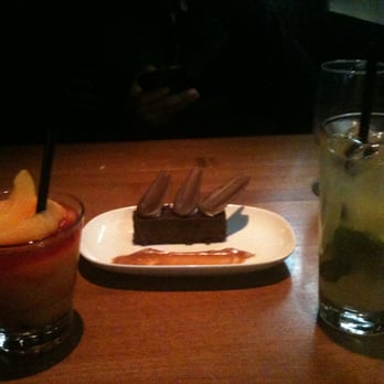 JOEY Eaton Centre - "Happy Ending" chocolate cake bar, Vanilla Mojito and Peach Belini - Canadian (New) Near Me - Toronto, Ontario JOEY Eaton Centre - "Happy Ending" chocolate cake bar, Vanilla Mojito and Peach Belini - Canadian (New) Near Me - Toronto, Ontario