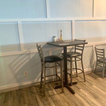 Estimes Cafe - Breakfast & Brunch Near Me - Colonia, New Jersey