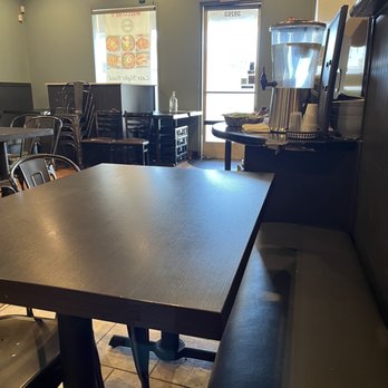 Sia Fusion Eatery - Inside - Asian Fusion Near Me - Newark, California Sia Fusion Eatery - Inside - Asian Fusion Near Me - Newark, California