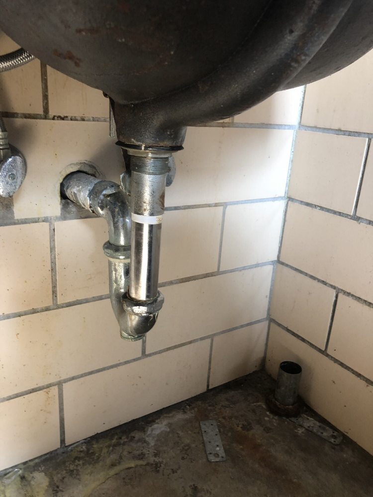 Slide of Williams Plumbing and Repair