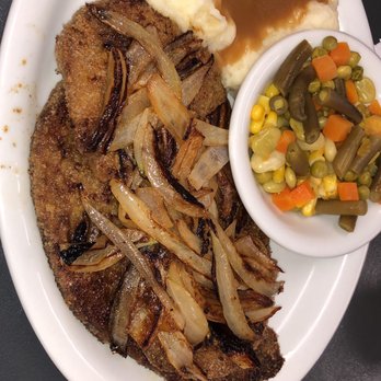 Flo's Country Cafe - American Near Me - Cherry Valley, California