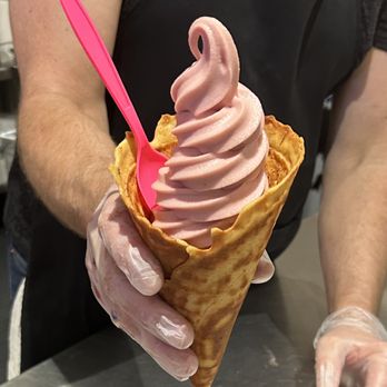 Moo Moo Cows - Ice Cream & Frozen Yogurt Near Me - Baltimore, Maryland Moo Moo Cows - Ice Cream & Frozen Yogurt Near Me - Baltimore, Maryland