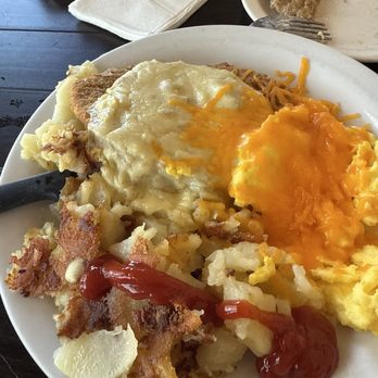 Carolyn's Cafe - Breakfast & Brunch Near Me - Redlands, California