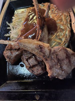 40 Steak and Seafood by null