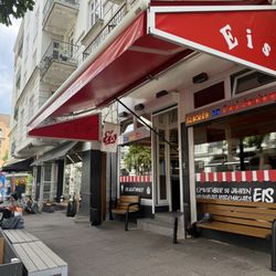 Eiscafé am Poelchaukamp