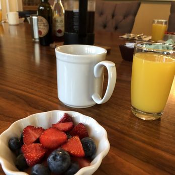 The Lafayette House - Breakfast warm up - Bed & Breakfast Near Me - Grand Rapids, Michigan The Lafayette House - Breakfast warm up - Bed & Breakfast Near Me - Grand Rapids, Michigan