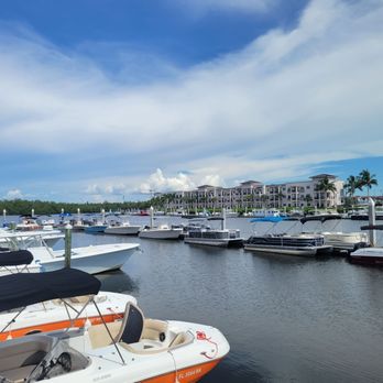 The Cabana Bayfront - several boats docked in the bay - Bars Near Me - Naples, Florida The Cabana Bayfront - several boats docked in the bay - Bars Near Me - Naples, Florida