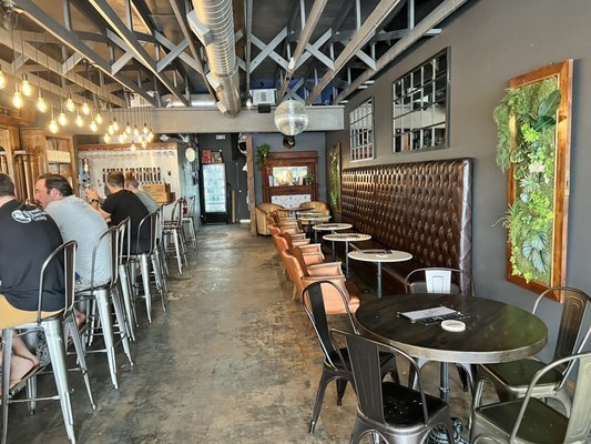 Reve Brewing & Bones Pizza by null