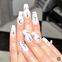 Diamond Nail Salon