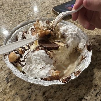 Fairgroundz - Funnel cake - Ice Cream & Frozen Yogurt Near Me - Ontario, California Fairgroundz - Funnel cake - Ice Cream & Frozen Yogurt Near Me - Ontario, California