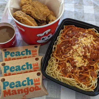 Jollibee - 6 pc. Chickenjoy Bucket Jolly Spaghetti Family Pack + 3 Peach mango Pies! - Fast Food Near Me - Panorama City, California