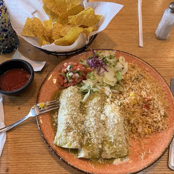Salsa Verde Mexican Restaurant - Chicken enchiladas with the request of NO sour cream. - Mexican Near Me - Indianapolis, Indiana Salsa Verde Mexican Restaurant - Chicken enchiladas with the request of NO sour cream. - Mexican Near Me - Indianapolis, Indiana