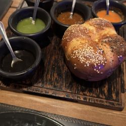 Harbor's Restaurant - Bread and a sampling of salsas