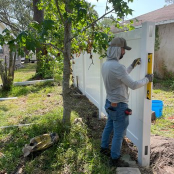 Leading Fence - Fences & Gates Near Me Leading Fence - Fences & Gates Near Me