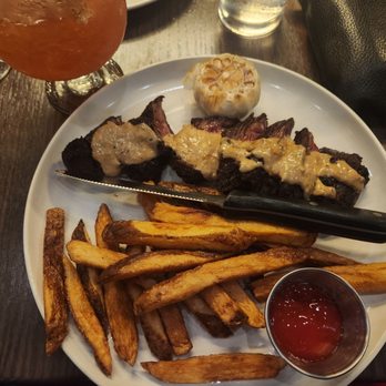Vine and Oak Tavern - Hanger Steak - Comfort Food Near Me - Cranford, New Jersey Vine and Oak Tavern - Hanger Steak - Comfort Food Near Me - Cranford, New Jersey
