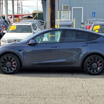 Quality Auto Glass Tint - Before - Vehicle Wraps Near Me - Salida, California Quality Auto Glass Tint - Before - Vehicle Wraps Near Me - Salida, California