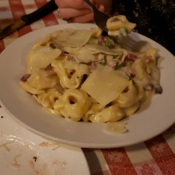 Vinny Vanucchi's - Dee Dee's Tortellini Carbonara - Italian Near Me - Galena, Illinois Vinny Vanucchi's - Dee Dee's Tortellini Carbonara - Italian Near Me - Galena, Illinois