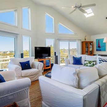 Seaside Vacations - Beautiful great room! - Vacation Rentals Near Me - Kitty Hawk, North Carolina