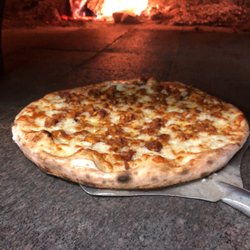Wolcott Pizza Woodfire Brick Oven - The Barbecue pizza
