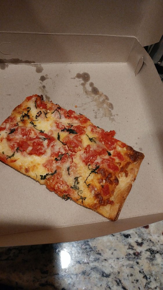 LEFTY’S RESTAURANT AND PIZZERIA 70 Photos & 122 Reviews 391 Crooks