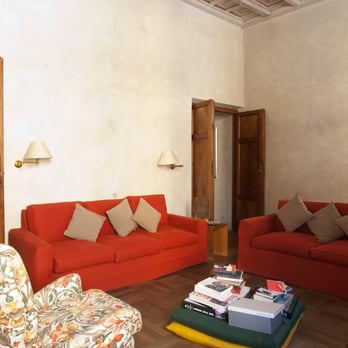 Ivy House - Vacation Rental Agents Near Me - Rome, RM