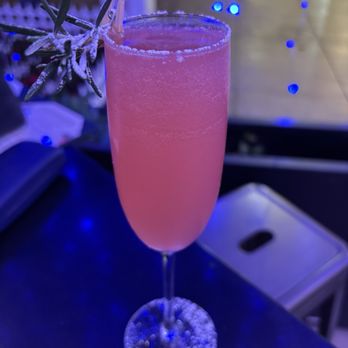 The Lobby Cocktail Lounge & Kitchen  - Jingle juice - Cocktail Bars Near Me - Riverside, California
