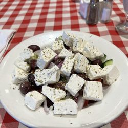 Walters & Neptunes Restaurant - Village Greek salad with extra feta