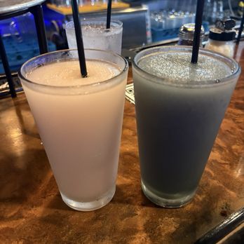 Midnight Oil - Frozen rosé and frozen transfusion - Pizza Near Me - Nashville, Tennessee