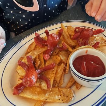 HANK’S GARAGE & GRILL - Updated May 2025 - 97 Photos & 31 Reviews