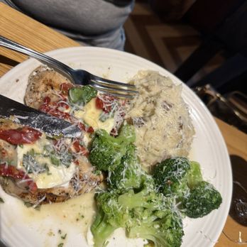 Carrabba's Italian Grill - Chicken Bryan - Italian Near Me - Tallahassee, Florida