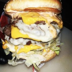 Bob's Drive In - Custom 6x6 cheeseburger