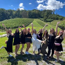 Green Flash Watersports - Bachelorette bus party to wineries