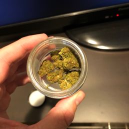 Green crack. Tiny buds and probably less than 3.5 g's Green crack. Tiny buds and probably less than 3.5 g's