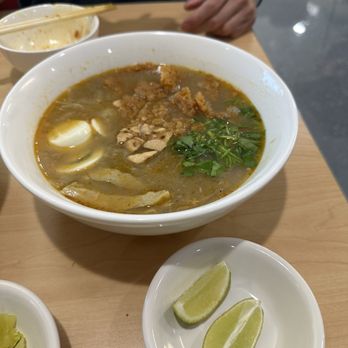 Mom's Special Cooking - M6 Mohinga (Fish Chowder) - Seafood Near Me - Austin, Texas