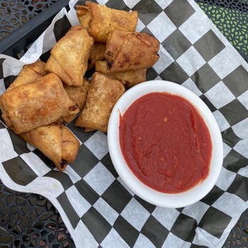 Gino's Restaurant & Cocktail Lounge - Pizza poppers - Italian Near Me - Hancock, Michigan