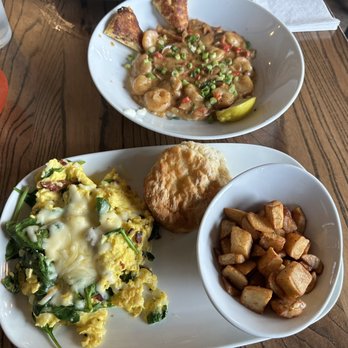 Another Broken Egg Cafe - Shrimp ' n Grits Mardi Gras Omelette Sunrise Spinach Scrambler The Supreme Omelette Grits Orange Mimosa Strawberry St. Germain Mimosa - Breakfast & Brunch Near Me - Dunwoody, Georgia