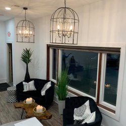 Vibe Vault Fit - Lounge area