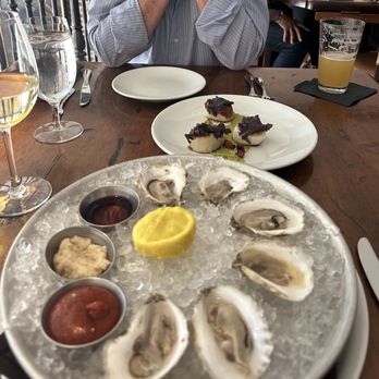 Oak Steakhouse - Steakhouses Near Me - Charleston, South Carolina