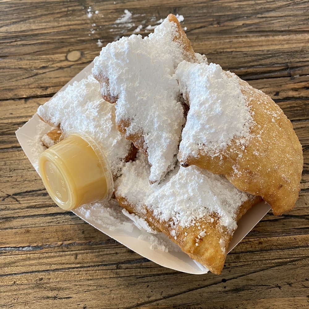 Mo'Bay Beignet - Beignets with buttercream - Coffee & Tea Near Me - Mobile, Alabama