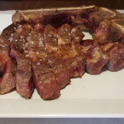 Neska Polita Vinoteca - Txuleta de Vaca Vieja