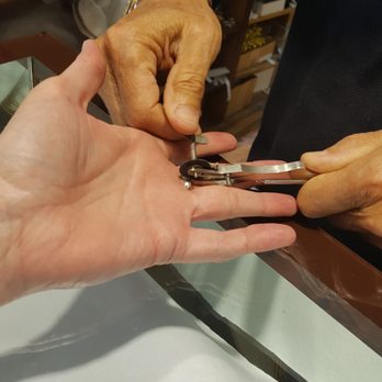 Galinda's Jewelry - Like a surgeon! - Jewelry Near Me - Encino, California